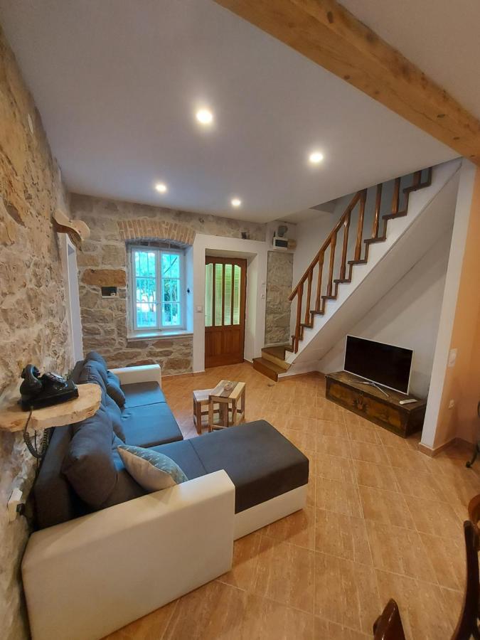 Holiday Home Pepe Banj エクステリア 写真