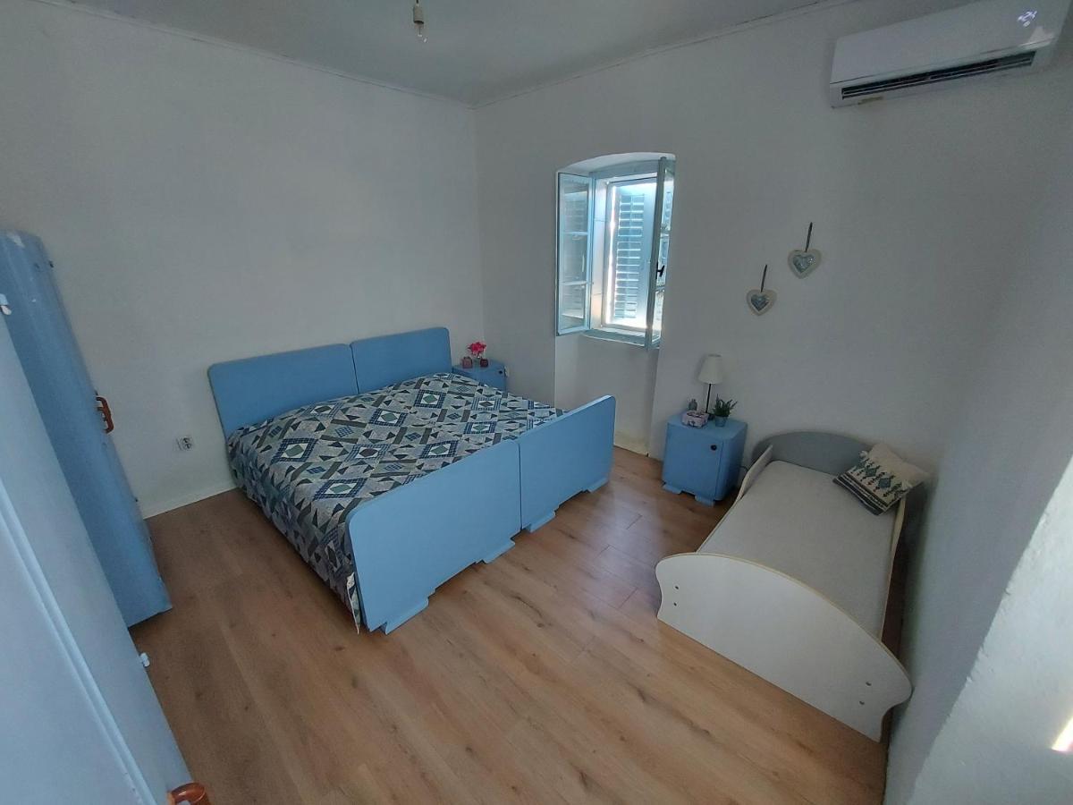 Holiday Home Pepe Banj エクステリア 写真